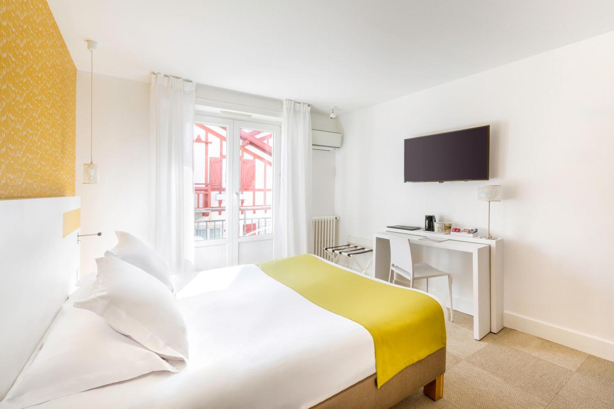 Hotel Kemaris Biarritz Esterno foto